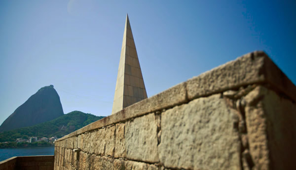 Monumento a Estácio  de Sá. IV Centenario.