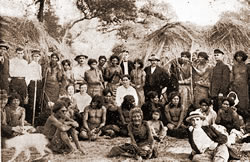  Menonitas con Indios Lengua